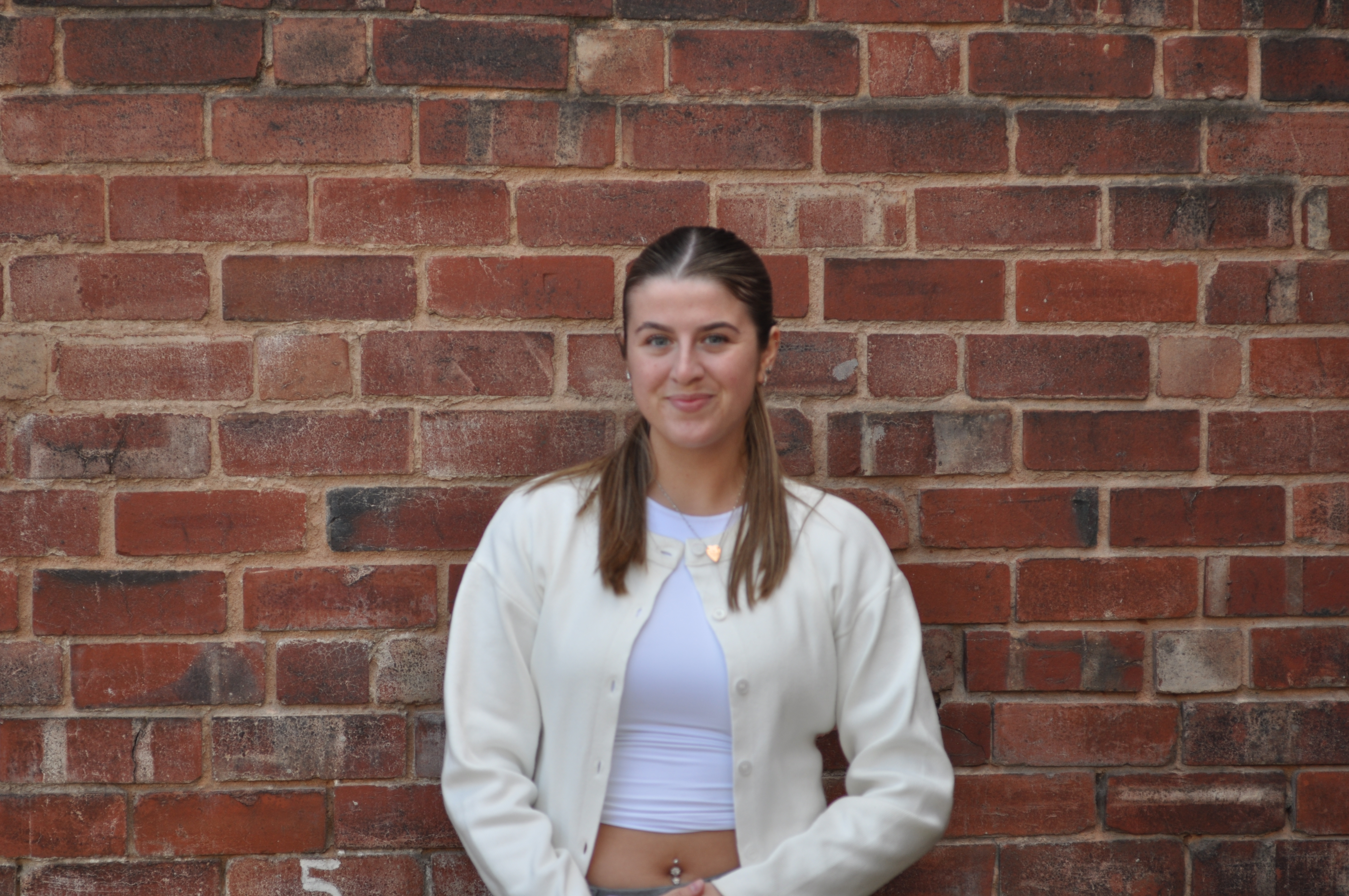 Image of Lilly on brick background